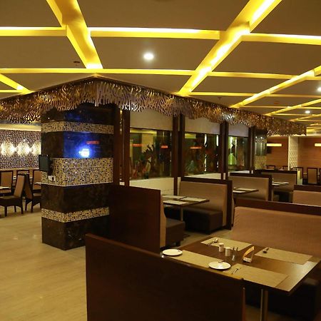 Hotel Svm Grand Medipally 하이데라바드 외부 사진