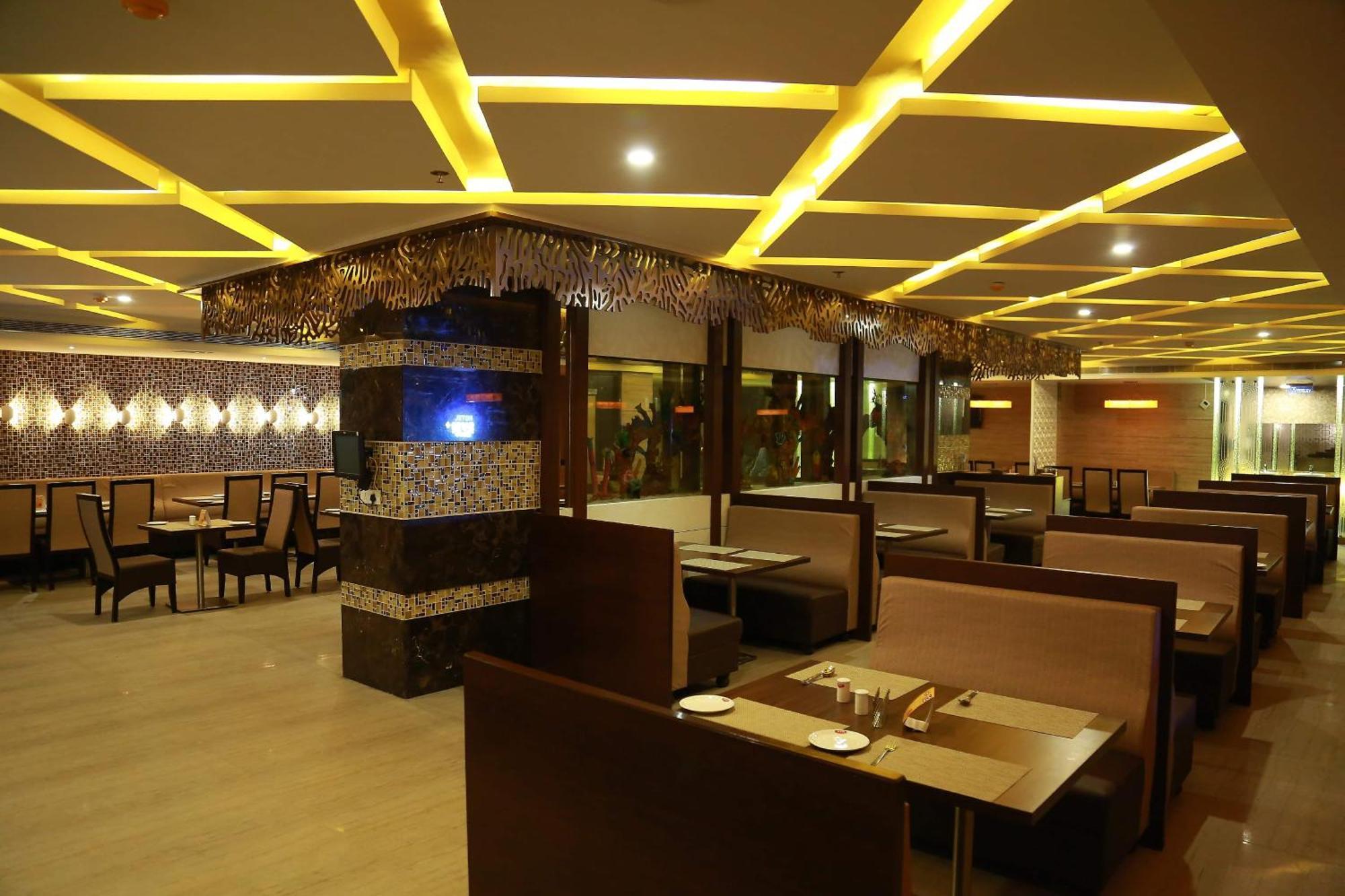 Hotel Svm Grand Medipally 하이데라바드 외부 사진